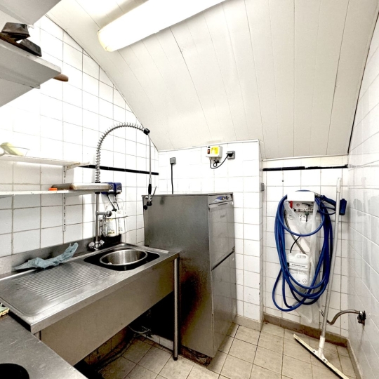  Annonces MONTPELLIERSUD : Commerces | MONTPELLIER (34000) | 130 m2 | 118 250 € 