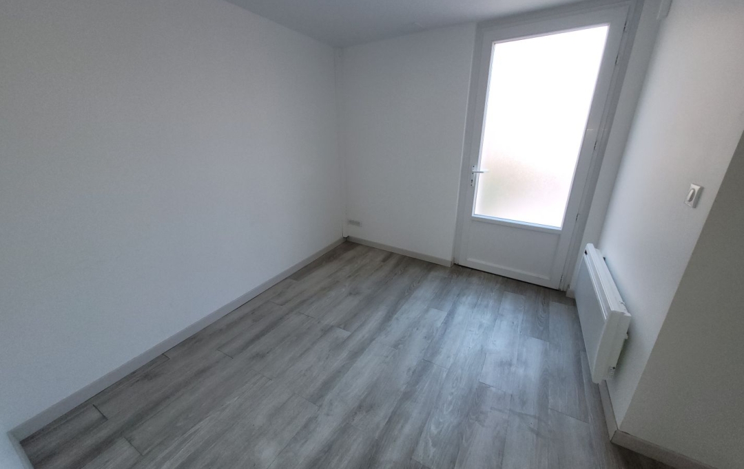 Annonces MONTPELLIERSUD : Office | SAINT-AUNES (34130) | 85 m2 | 1 000 € 