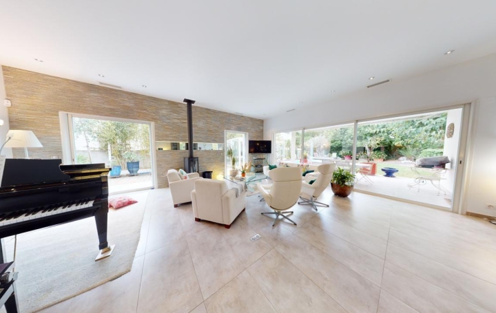 Villa TEYRAN 187 m2 1 200 000 € Villa TEYRAN 187 m2 1 200 000 €