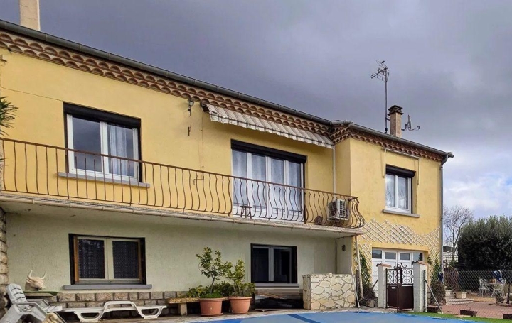 Villa LE CRES 160 m2 442 000 € Villa LE CRES 160 m2 442 000 €